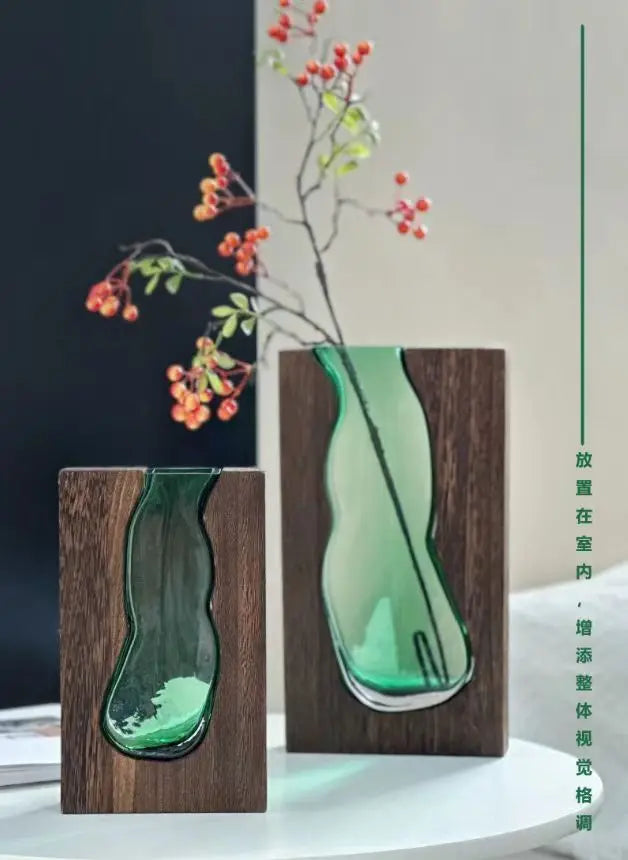 Creative Feng Shui Atmosphere Chinese Wood Glass Vase to Decorate the Home