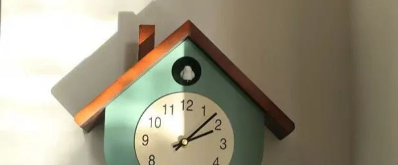 Wooden Cuckoo Bird Wall Clock Pendulum Creative Living Room Pendulum Clock