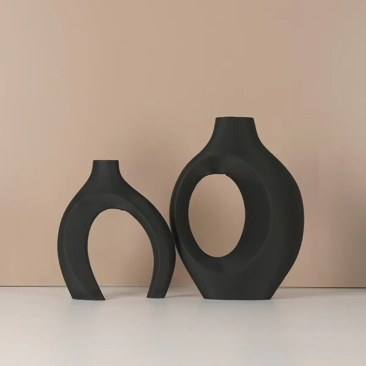 A Top Quality Hollow Nordic Modern Vase Set of 2 for Modern Home Decor