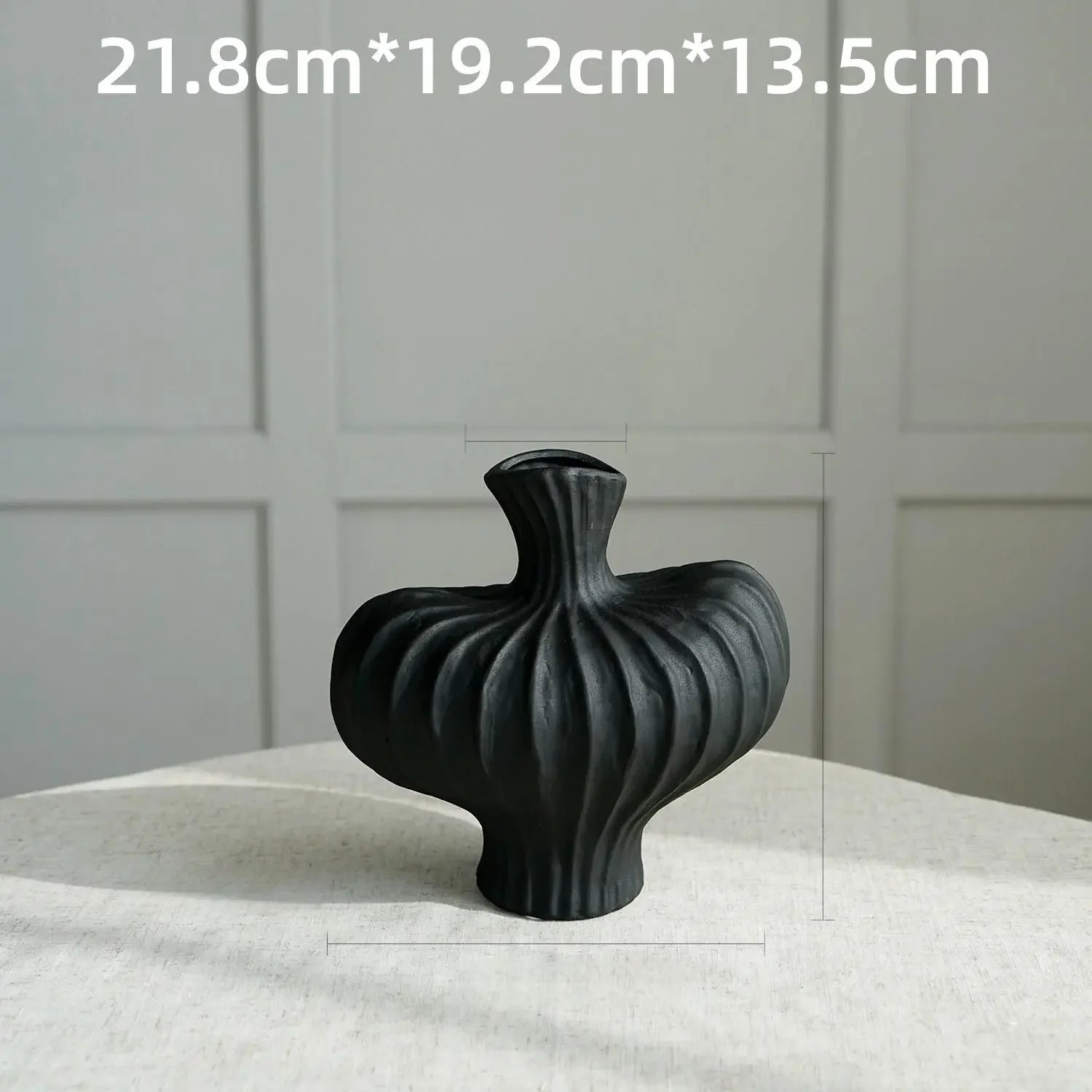 A Top Quality Hollow Nordic Modern Vase Set of 2 for Modern Home Decor